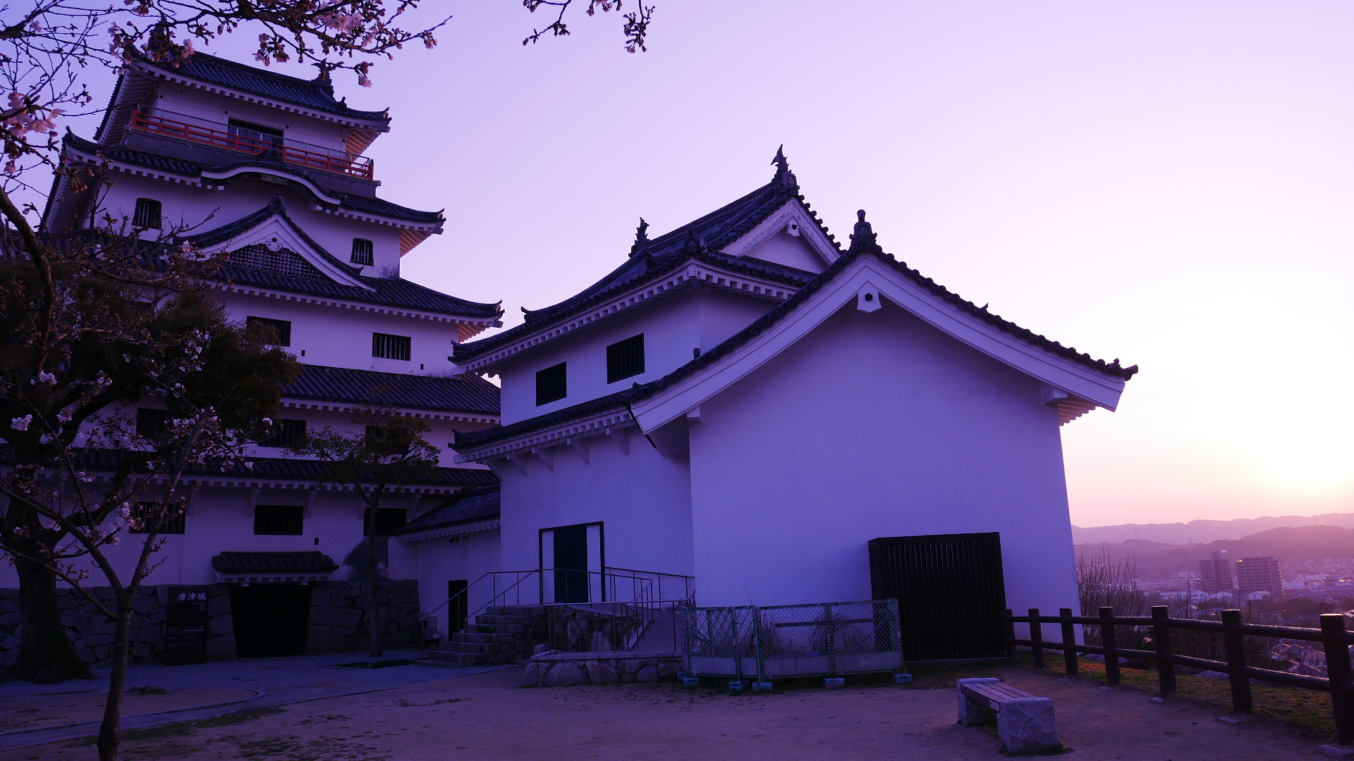 夕方の唐津城